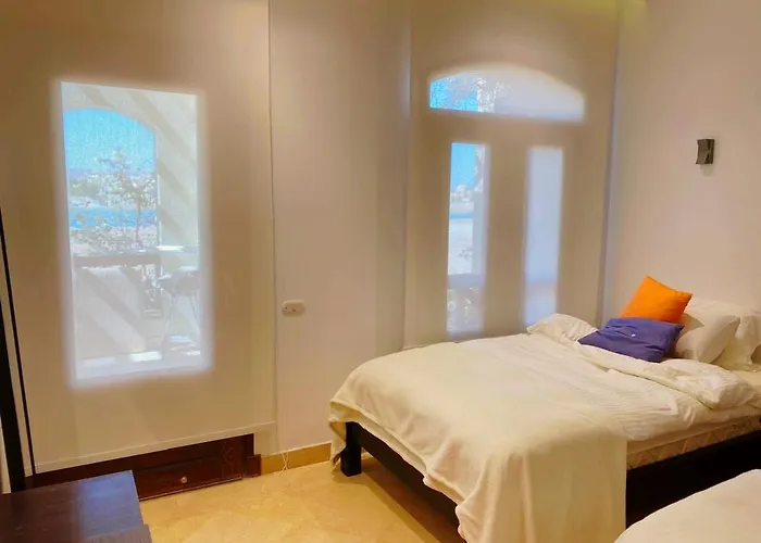 - Sabina - Lagoon - 2 Bedrooms - Ground Floor *